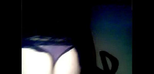  Webcam msn show my ex puts a big vegetable inside pussy !
